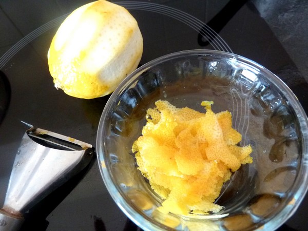 mousse citron aux framboises zestes