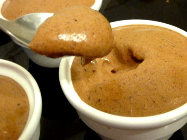 mousse-au-chocolat-cru-sans-oeufs-deguster