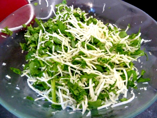salade-celeri-rave-epinards-melanger