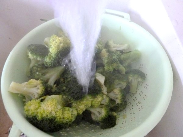 wok brocolis citronnes eau froide