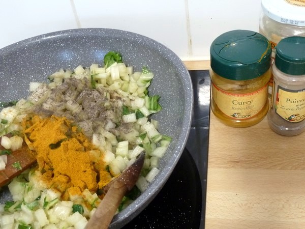 cotes de blettes persillées au curry