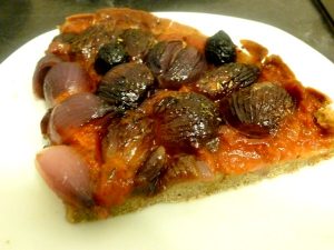 pizza-aux-oignons-grelots-rouges-partager-dresser